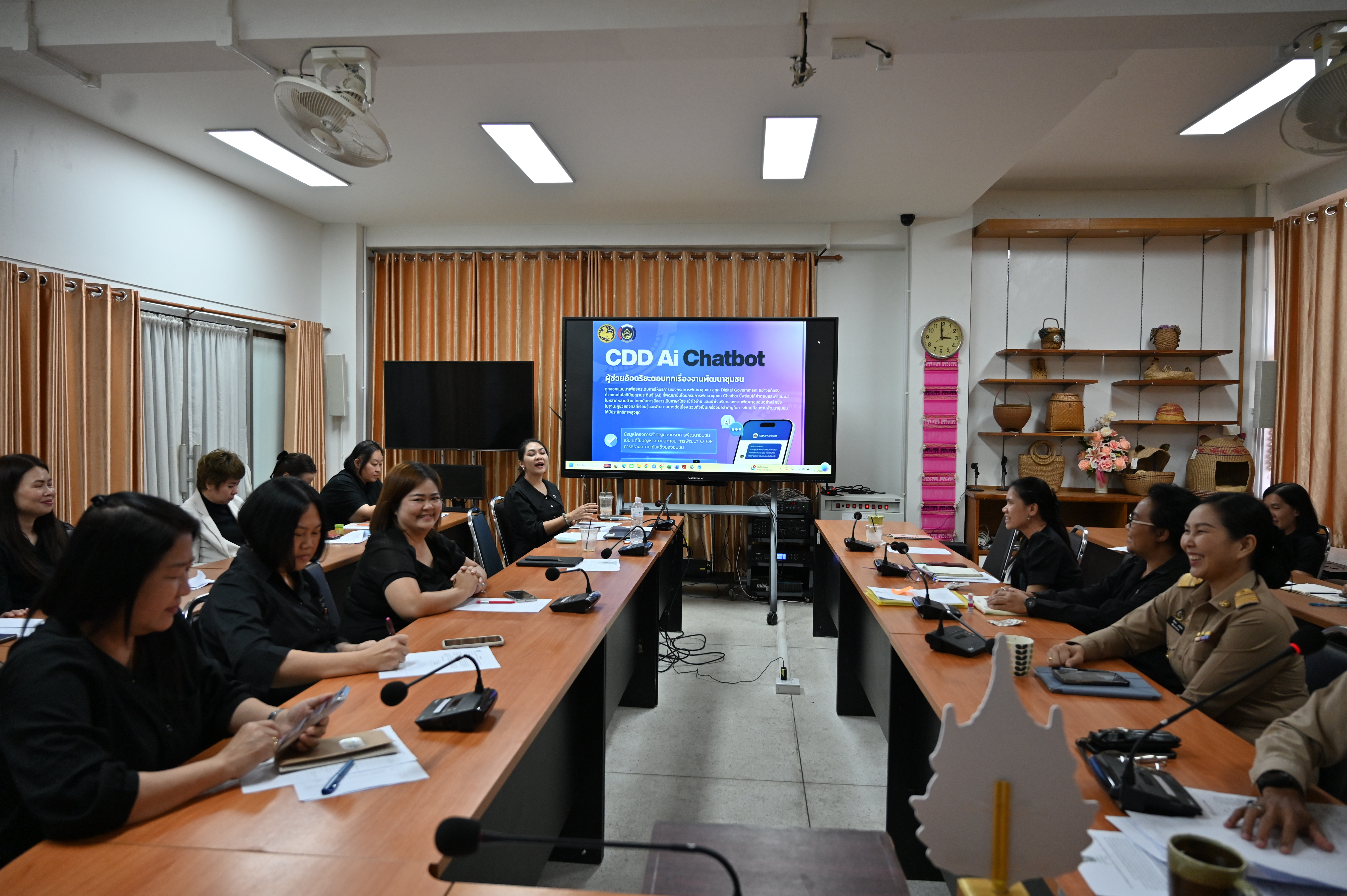 พช.พะเยา : จัดประชุมชี้แจงสร้างความรู้ความเข้าใจ ยกระดับบุคลากรสู่ยุคดิจิทัลอัจฉริยะ โดยใช้ระบบ CDD AI (AI Literacy) 