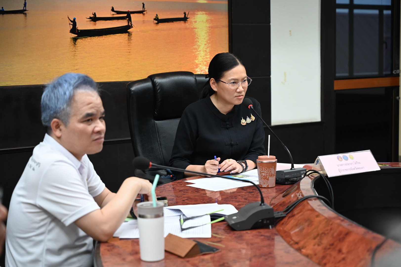 พช.พะเยา ร่วมประชุมหารือแนวทางการแก้ไขปัญหาการแพร่ระบาดของกุ้งก้ามแดงในกว๊านพะเยา