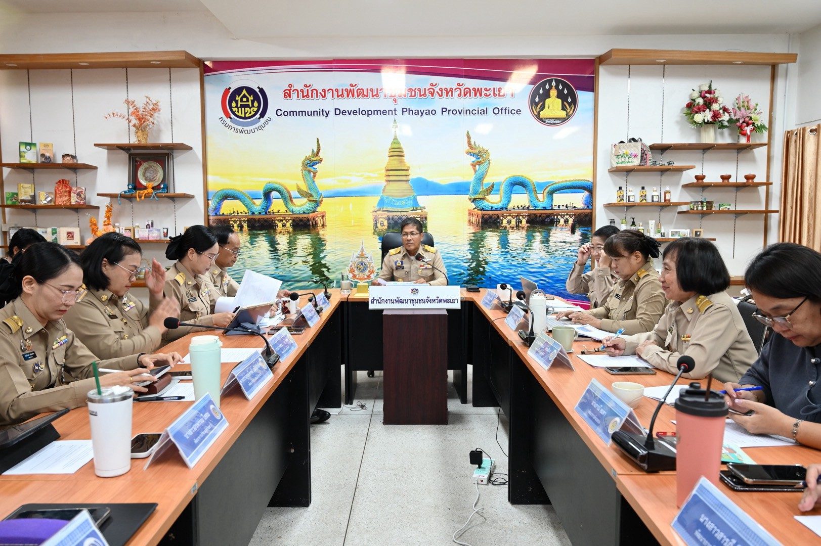 พช.พะเยา ประชุมผู้บริหารและนักวิชาการพัฒนาชุมชนจังหวัดพะเยา ครั้งที่ 8/2569 ขับเคลื่อนงานพัฒนาชุมชนสู่เป้าหมายอย่างมีประสิทธิภาพ